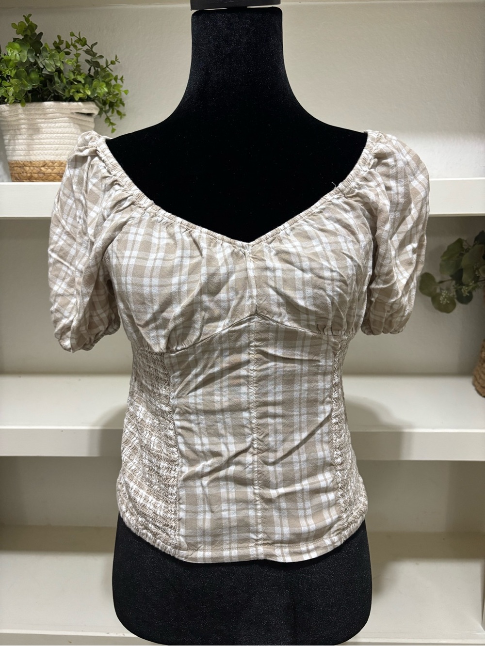 Women’s Plaid Puff-Sleeve Peasant Top - Beige